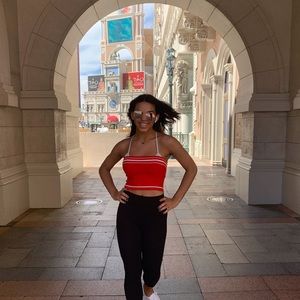 Meet your Posher, Maila